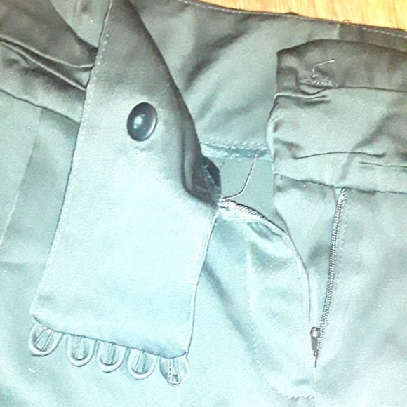Black shorts- Jacob brand - Picture 4 of 6